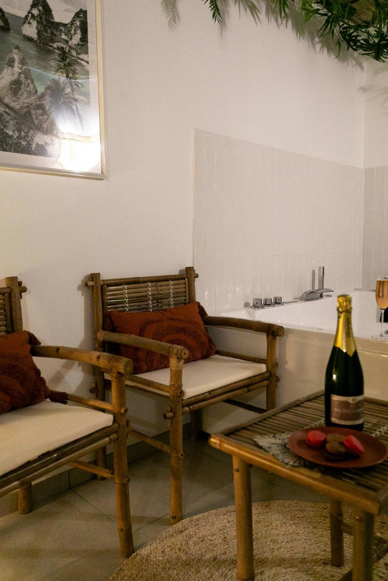 Bali Serenity Balneo Et Lit Rond Lagnieu Zewnętrze zdjęcie